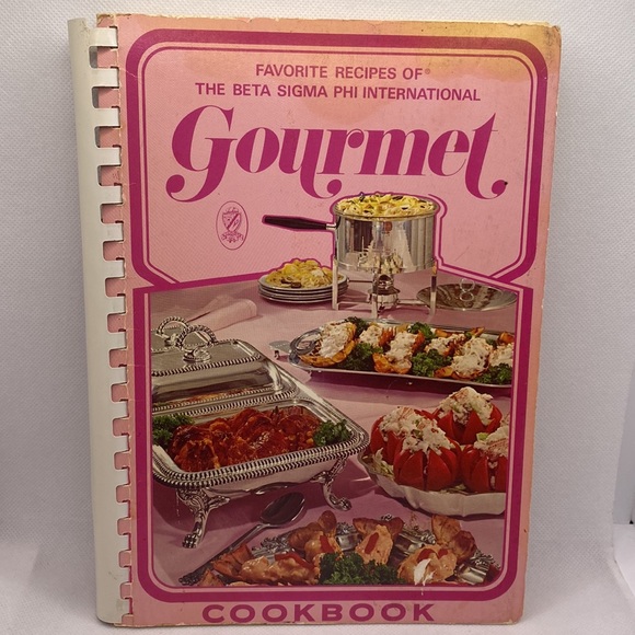 Favorite Recipes of The Beta Sigma Phi International Gourmet Cookbook Vintage - Picture 11 of 11